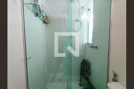 Casa à venda com 152m², 3 quartos e 3 vagas Casa à venda com 152m², 3 quartos e 3 vagasBanheiro social