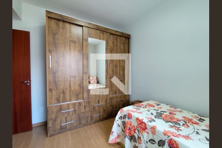 Casa à venda com 152m², 3 quartos e 3 vagas Casa à venda com 152m², 3 quartos e 3 vagasQuarto