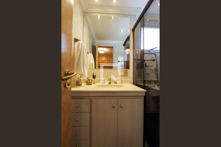 Apartamento à venda com 51m², 2 quartos e 1 vaga Apartamento à venda com 51m², 2 quartos e 1 vagaBanheiro da Suíte 2