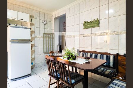 Apartamento à venda com 144m², 2 quartos e 2 vagas Apartamento à venda com 144m², 2 quartos e 2 vagasCozinha