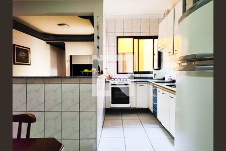 Apartamento à venda com 144m², 2 quartos e 2 vagas Apartamento à venda com 144m², 2 quartos e 2 vagasCozinha