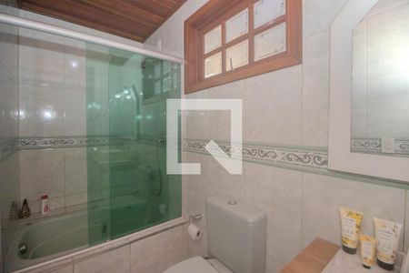 Casa à venda com 230m², 2 quartos e 3 vagasBanheiro da Suíte