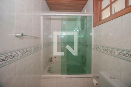 Casa à venda com 230m², 2 quartos e 3 vagasBanheiro da Suíte