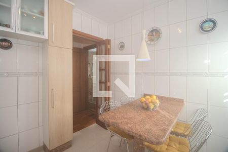 Casa à venda com 230m², 2 quartos e 3 vagasCozinha