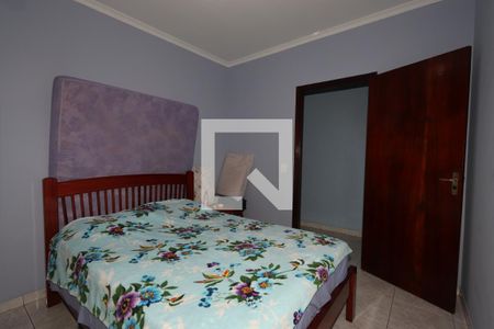 Casa à venda com 200m², 3 quartos e 2 vagasQuarto 2