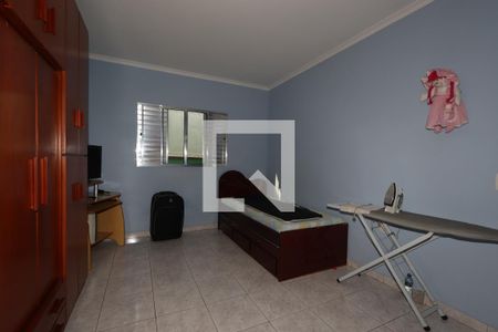 Casa à venda com 200m², 3 quartos e 2 vagasQuarto 3