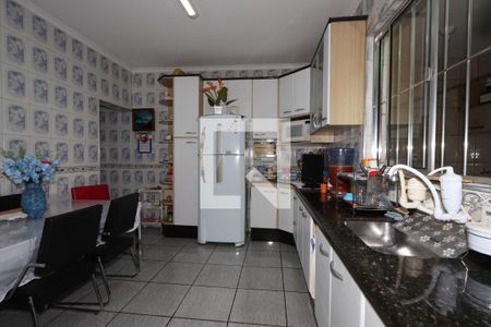 Casa à venda com 200m², 3 quartos e 2 vagasCozinha