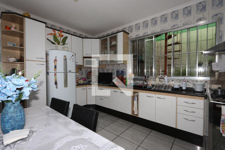 Casa à venda com 200m², 3 quartos e 2 vagasCozinha