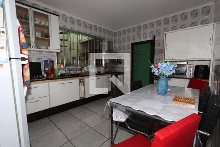 Casa à venda com 200m², 3 quartos e 2 vagasCozinha