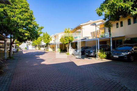 Casa de condomínio à venda com 200m², 3 quartos e 2 vagasÁrea comum