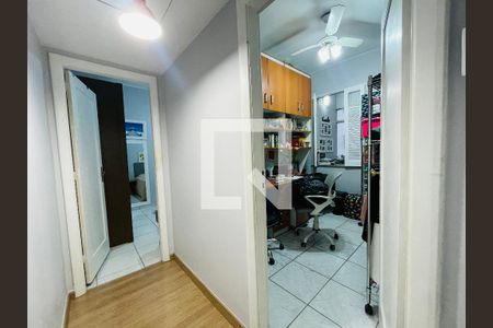 Apartamento à venda com 132m², 3 quartos e sem vagaCorredor