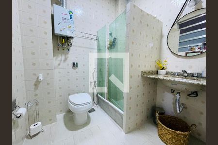 Apartamento à venda com 132m², 3 quartos e sem vagaBanheiro Corredor 