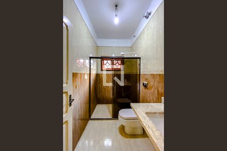 Casa à venda com 300m², 3 quartos e 2 vagasBanheiro