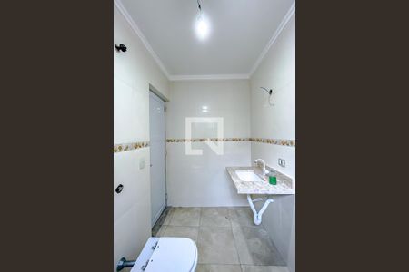 Casa à venda com 300m², 3 quartos e 2 vagasBanheiro 2