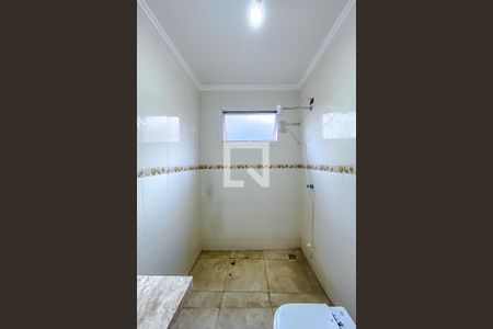 Casa à venda com 300m², 3 quartos e 2 vagasBanheiro 2