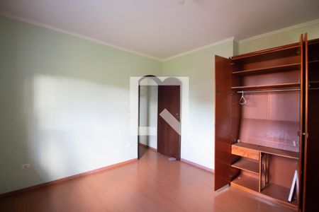 Casa à venda com 203m², 4 quartos e 2 vagas Casa à venda com 203m², 4 quartos e 2 vagasQuarto 2