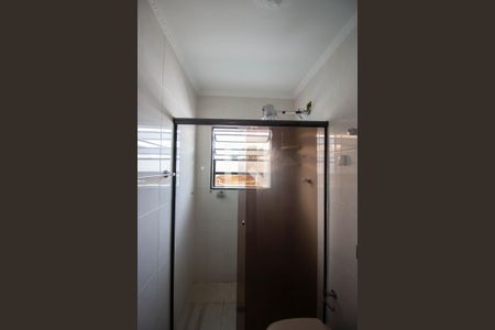 Casa à venda com 203m², 4 quartos e 2 vagas Casa à venda com 203m², 4 quartos e 2 vagasBanheiro da Suíte 1