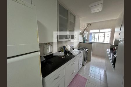 Apartamento à venda com 120m², 3 quartos e 2 vagasCozinha