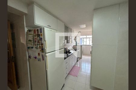 Apartamento à venda com 120m², 3 quartos e 2 vagasCozinha