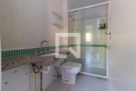 Banheiro 2 de apartamento para alugar com 2 quartos, 57m² em Maceió, Niterói