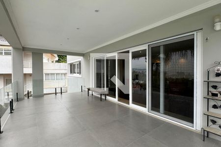 Casa de condomínio à venda com 1250m², 6 quartos e 5 vagasVaranda da Sala