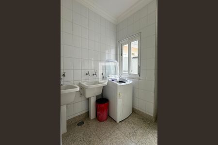 Casa de condomínio à venda com 1250m², 6 quartos e 5 vagasÁrea de Serviço