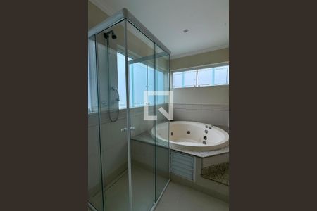 Casa de condomínio à venda com 1250m², 6 quartos e 5 vagasbanheiro da Suíte master