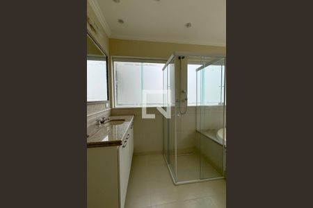 Casa de condomínio à venda com 1250m², 6 quartos e 5 vagasbanheiro da Suíte master