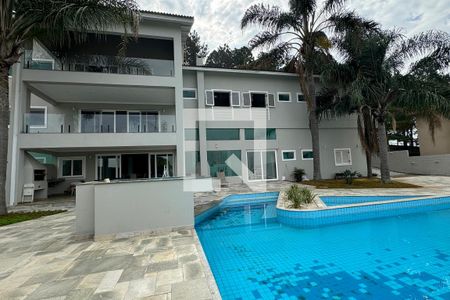 Casa de condomínio à venda com 1250m², 6 quartos e 5 vagasPiscina
