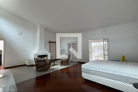 Casa de condomínio à venda com 1250m², 6 quartos e 5 vagasSuíte master