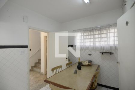 Casa à venda com 343m², 3 quartos e 3 vagasCozinha
