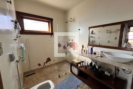 Casa para alugar com 350m², 4 quartos e 3 vagasBanheiro 2