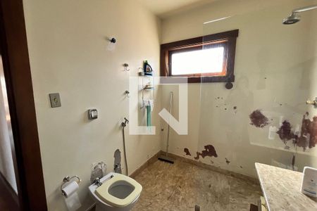 Casa para alugar com 350m², 4 quartos e 3 vagasBanheiro 2