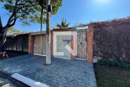 Casa para alugar com 350m², 4 quartos e 3 vagasFachada