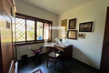 Casa para alugar com 350m², 4 quartos e 3 vagasEscritório