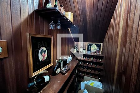 Casa para alugar com 350m², 4 quartos e 3 vagasAdega