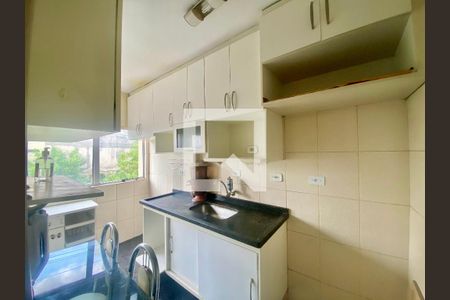 Apartamento para alugar com 80m², 2 quartos e 1 vagaCozinha