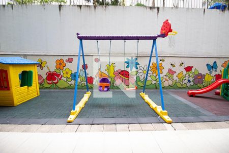 Apartamento à venda com 97m², 3 quartos e 1 vagaÁrea comum - Playground