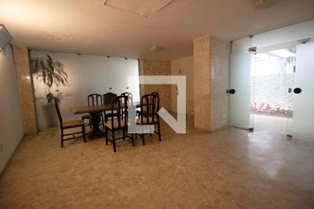 Apartamento à venda com 97m², 3 quartos e 1 vagaÁrea comum - Salão de festas