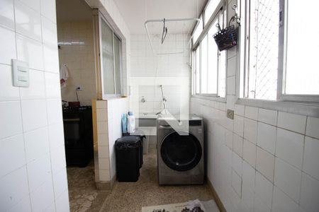 Apartamento à venda com 97m², 3 quartos e 1 vagaÁrea de serviço