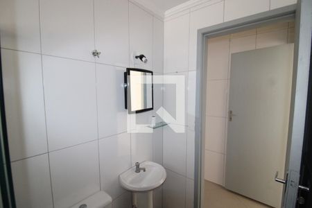 Banheiro de casa para alugar com 2 quartos, 50m² em Lauzane Paulista, São Paulo