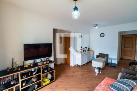 Sala de apartamento à venda com 3 quartos, 74m² em São Judas, São Paulo