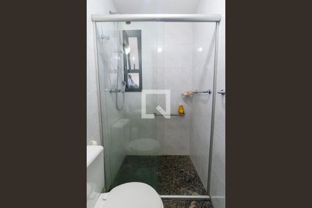 Apartamento à venda com 74m², 3 quartos e 2 vagasBanheiro Social Detalhe