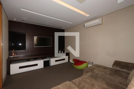 Casa à venda com 380m², 3 quartos e 6 vagasSala de TV