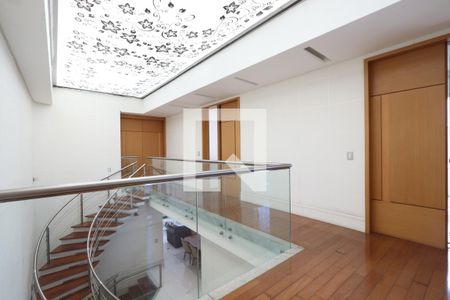 Casa à venda com 380m², 3 quartos e 6 vagasHall das Suítes