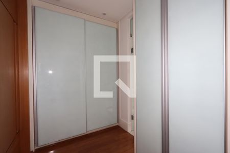 Casa à venda com 380m², 3 quartos e 6 vagasSuíte 3