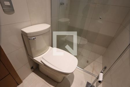 Casa à venda com 380m², 3 quartos e 6 vagasBanheiro da Área de Lazer