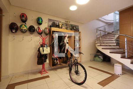 Casa à venda com 380m², 3 quartos e 6 vagasGaragem