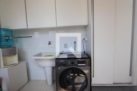 Casa à venda com 380m², 3 quartos e 6 vagasLavanderia