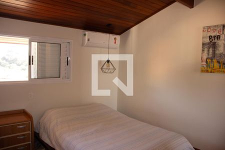 Casa de condomínio à venda com 307m², 4 quartos e 8 vagas Casa de condomínio à venda com 307m², 4 quartos e 8 vagasSuíte 1